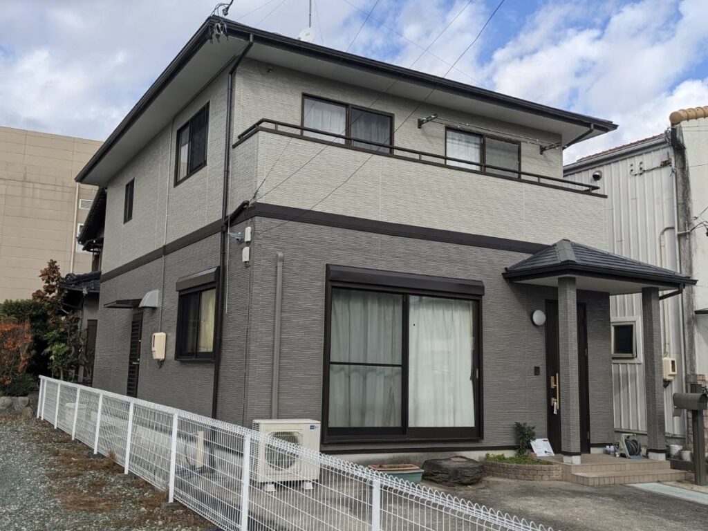 新城市 H様邸 外壁屋根塗装リフォーム／サイクルポート撤去(アスモ開発)