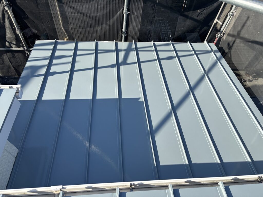 下屋根の仕上がりです