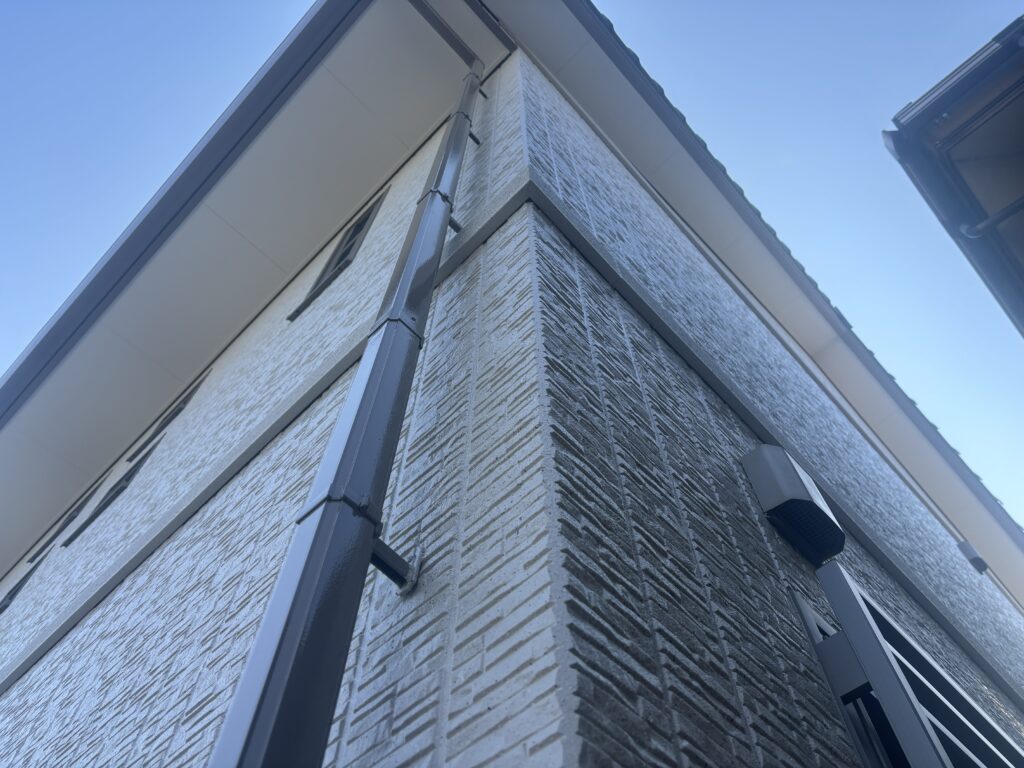 付帯部とのコントラストも絶妙です。