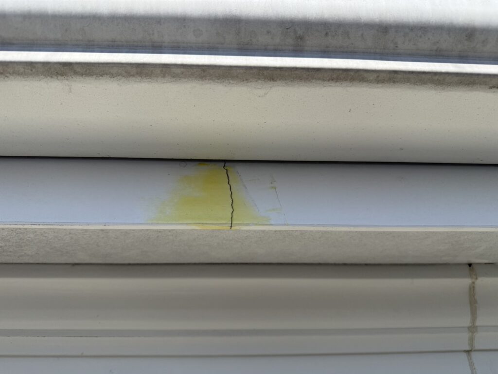 鼻隠しクラック補修②