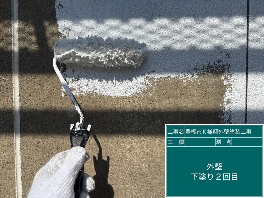 壁下塗り（下地調整材パーフェクトサーフ）