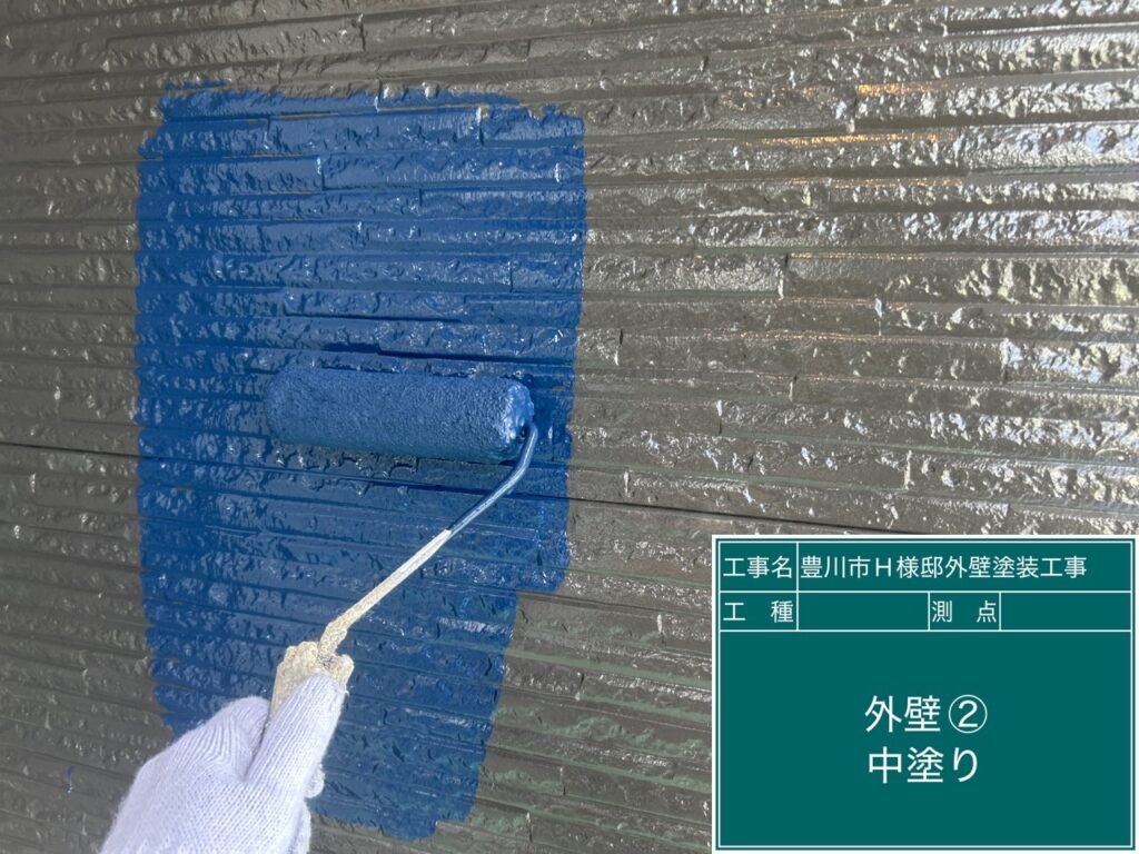 アクセント壁中塗り